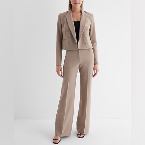 NEW Express Double Breasted Cropped Blazer Blush Taupe Size Large - Picture 5 of 13